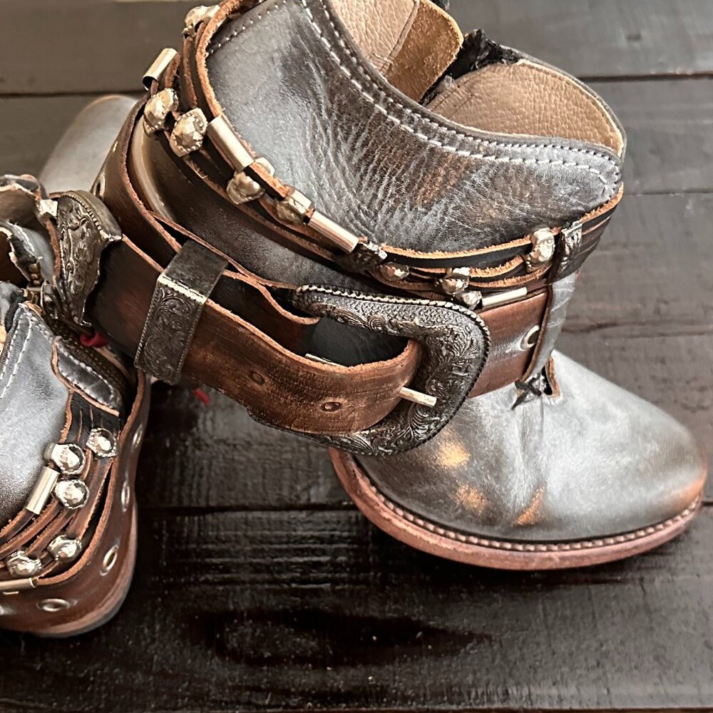FREEBIRD SALOON Ankle Bootie Boots 7